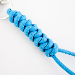 CRISTY SNAKEKNOT CHARM / STCOW 25Q3｜編み革チャーム キーリング レザーアクセサリー｜ITTI（イッチ）公式