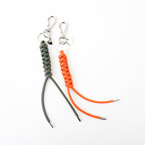 CRISTY SNAKEKNOT CHARM / STCOW｜スネークノット編み 本革チャーム キーホルダー メンズ レディース ギフト｜ITTI（イッチ）公式