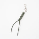 CRISTY SNAKEKNOT CHARM / STCOW｜スネークノット編み 本革チャーム キーホルダー メンズ レディース ギフト｜ITTI（イッチ）公式