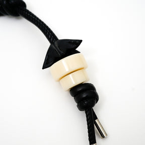 CRISTY FLOWER KNOT CHARM / STCOW｜アート感覚チャーム 本革アクセサリー｜ITTI（イッチ）公式