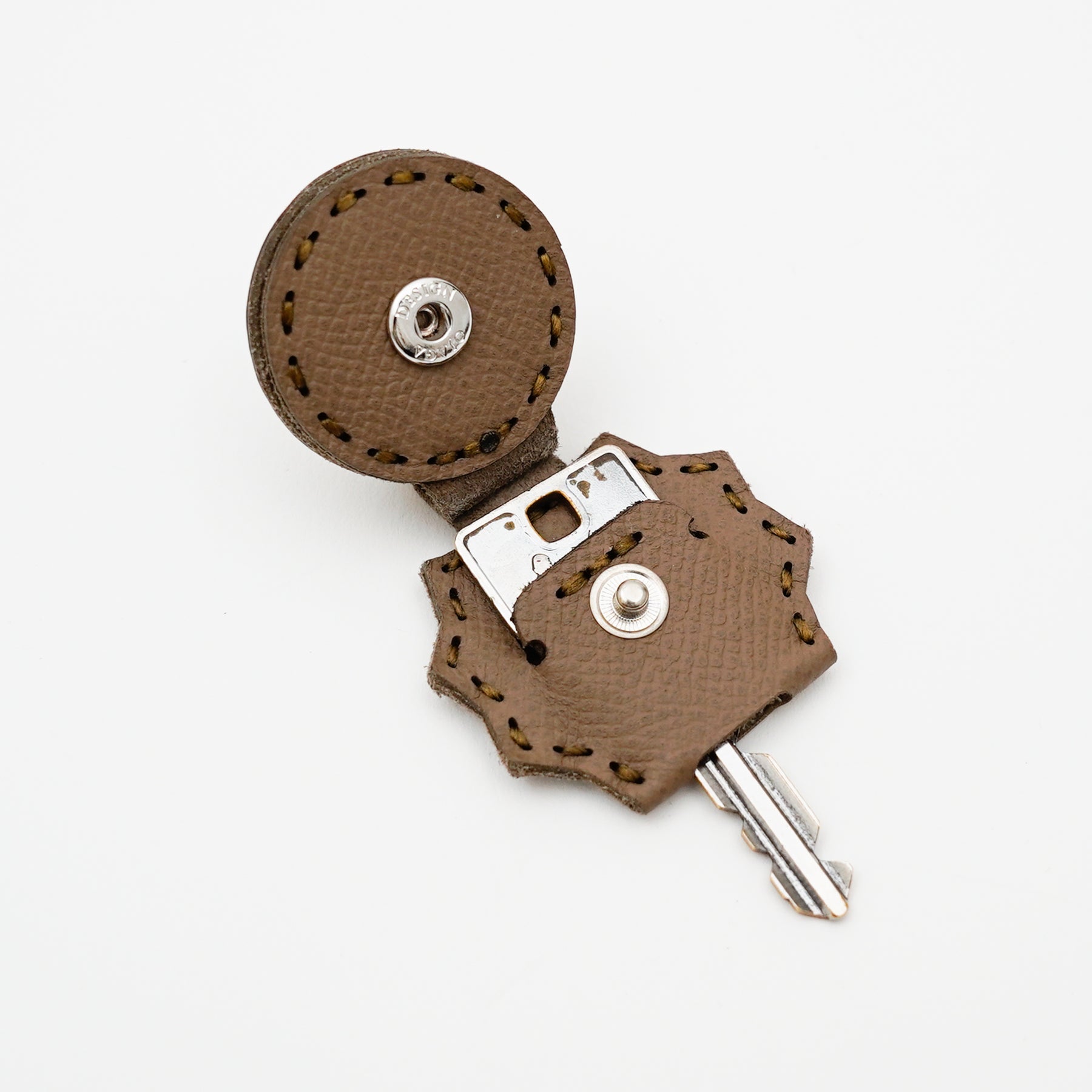 ITTI (イッチ) | Art by ojagadesign "VELA" / DIPLO FJORD (アートバイオジャガデザイン"ベラ" / ディプロフィヨルド) | キーリング チャーム 鍵 レザー クラフト キーホルダー ギフト プレゼント 贈り物