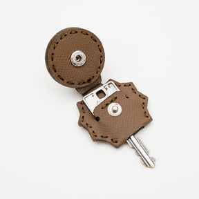 ITTI (イッチ) | Art by ojagadesign "VELA" / DIPLO FJORD (アートバイオジャガデザイン"ベラ" / ディプロフィヨルド) | キーリング チャーム 鍵 レザー クラフト キーホルダー ギフト プレゼント 贈り物