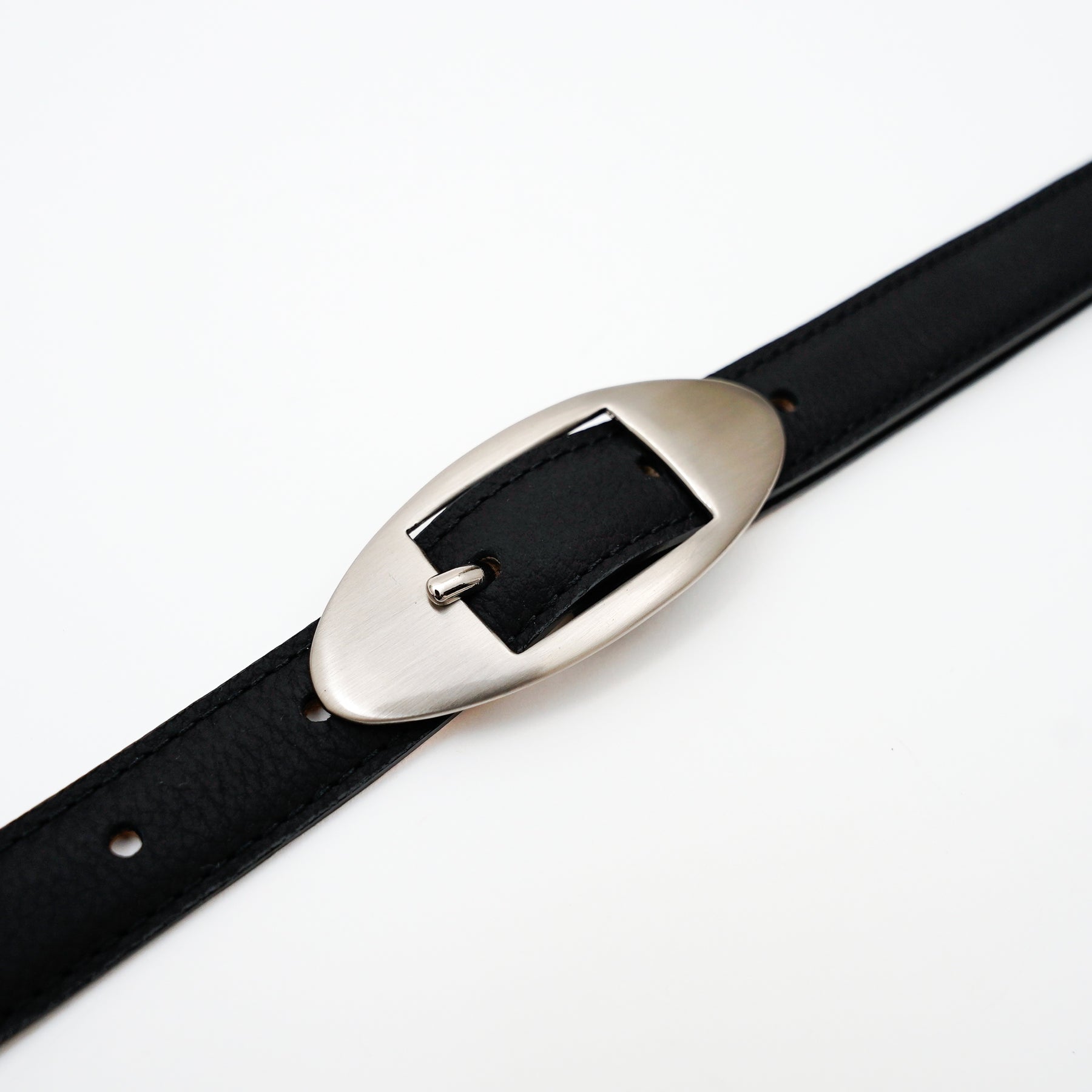 ITTI (イッチ) | HERRIE W BUCKLE BELT / DIPLO JP (ヘリーダブルバックルベルト / ディプロジャパン) | シュリンク レザー 革小物 グッズ プレゼント 贈り物 ギフト