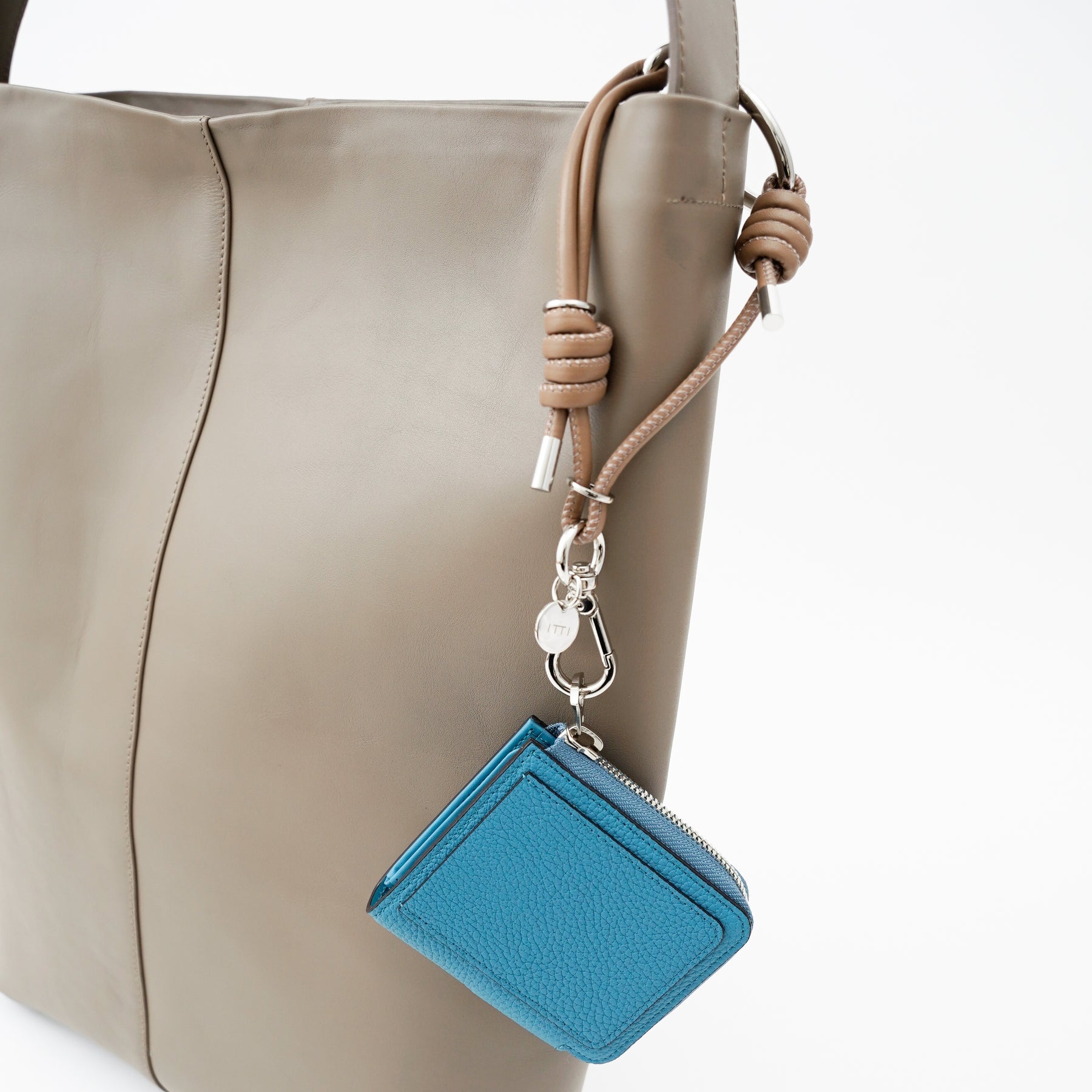 CRISTY KNOT CODE CHARM / RAPTO JP