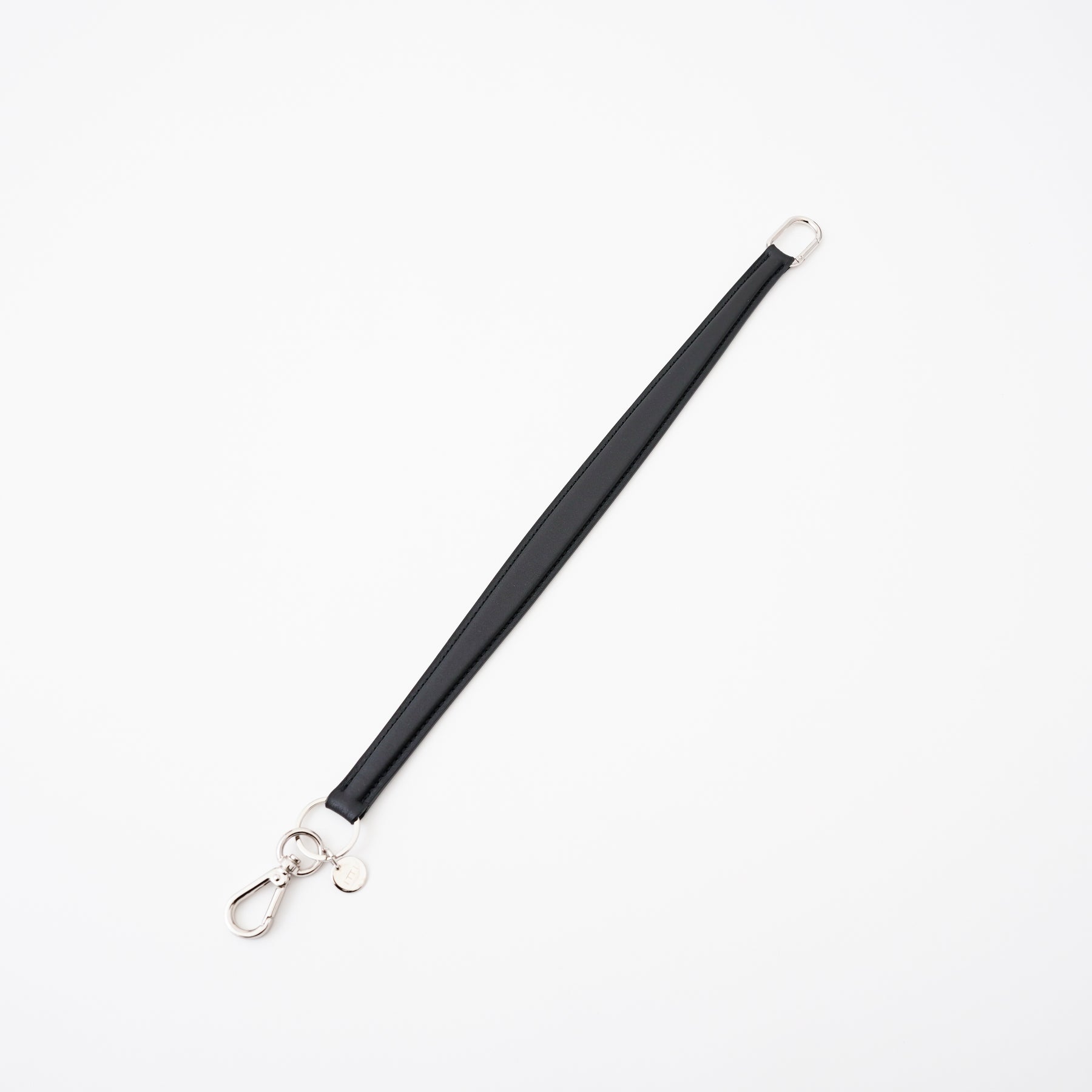 CELLIE TRAIN STRAP CODE / RAPTO BD｜ハンドル職人仕立て 本革スマホストラップ ウォレットコード バッグチャーム メンズ レディース｜ITTI（イッチ）公式