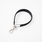 CELLIE TRAIN STRAP CODE / RAPTO BD｜ハンドル職人仕立て 本革スマホストラップ ウォレットコード バッグチャーム メンズ レディース｜ITTI（イッチ）公式