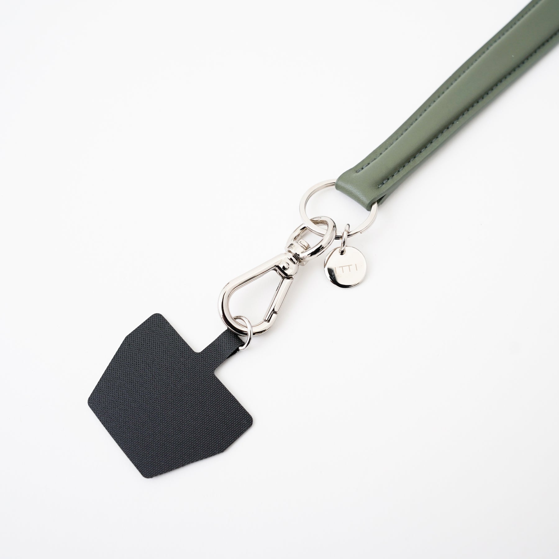CELLIE TRAIN STRAP CODE / RAPTO BD｜ハンドル職人仕立て 本革スマホストラップ ウォレットコード バッグチャーム メンズ レディース｜ITTI（イッチ）公式