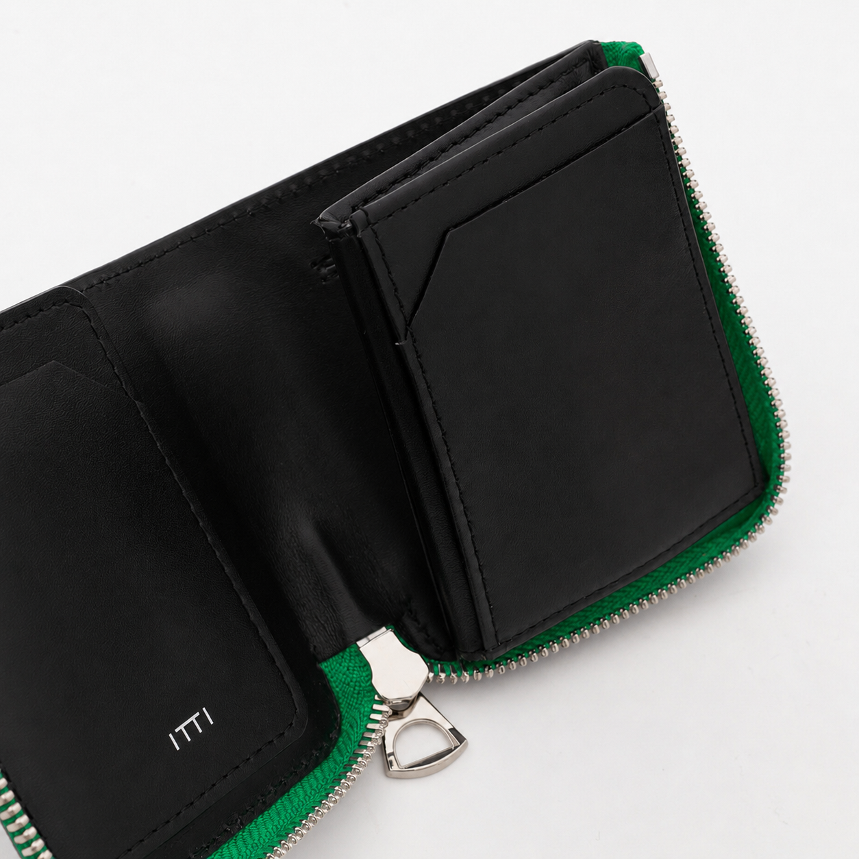 【伊右衛門】ミニ財布（ターコイズ×ブラック）【受注生産】 本革ミニ財布｜CRISTY VERY COMPACT WLT .5 / 21Q3-4 / IL【LIMITED