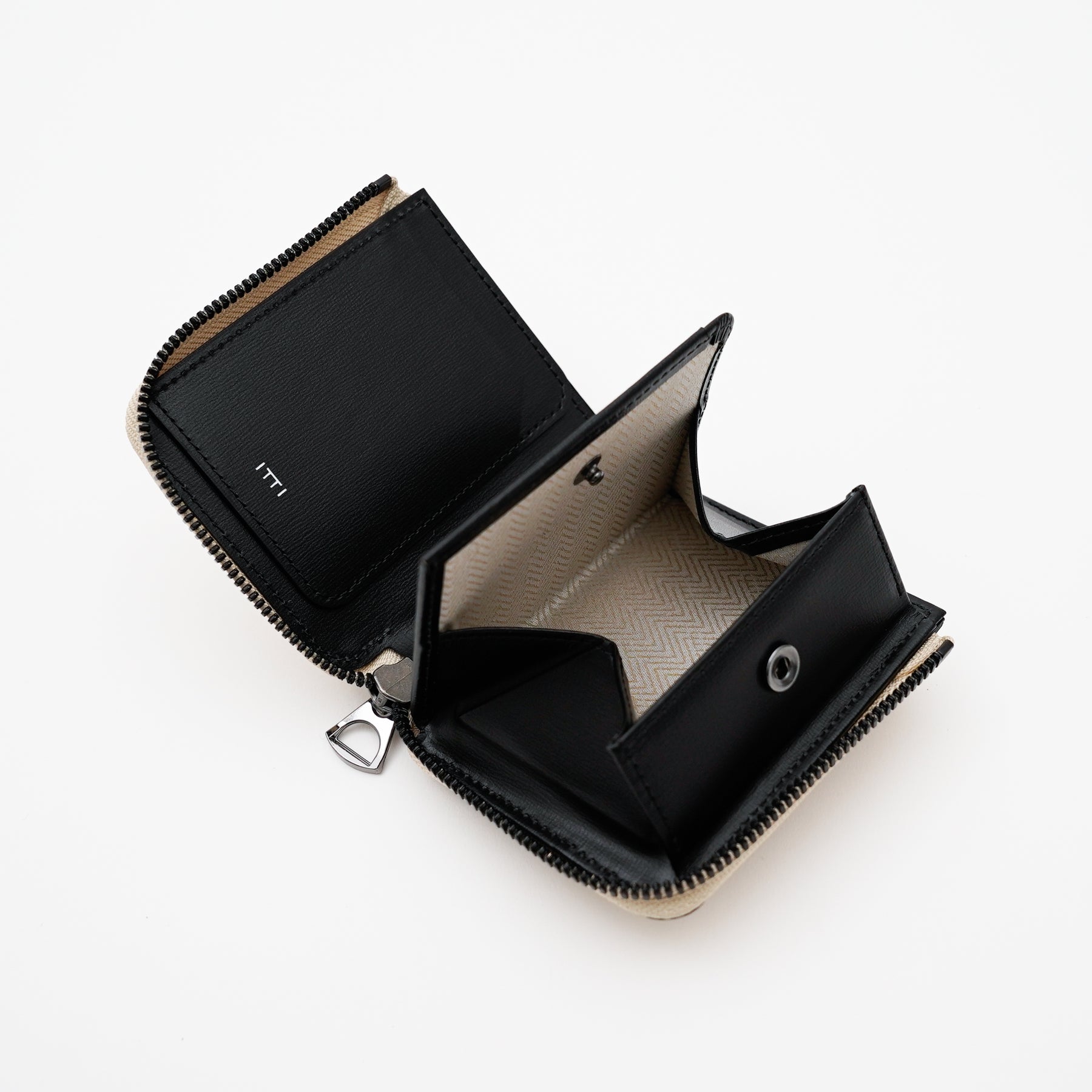 CRISTY VERY COMPACT WLT .5 / GOLD MOLURUS｜ゴールドパイソン ミニ財布｜ITTI（イッチ）公式