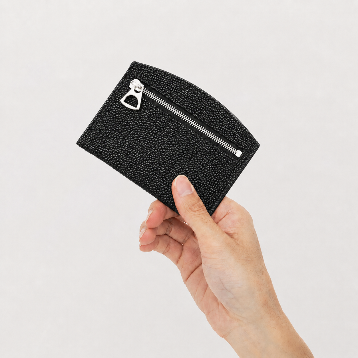 CRISTY SMART CARD WLT / KUROEI｜希少エイ革×漆 本革ミニ財布 カード8枚収納 メンズ レディース ギフト｜ITTI（イッチ）公式