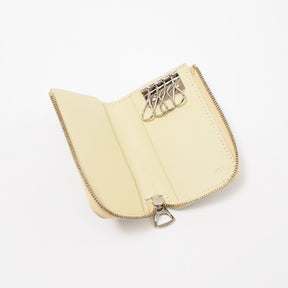 ITTI (イッチ) | CRISTY KEY CARD CASE / MOLURUS (クリスティキーカードケース/モラレスパイソン) 鍵 車 スマートキー 収納 蛇 ヘビ 本革 レザー メンズ レディース ファスナー 白 黒 モノトーン かぎ カギ