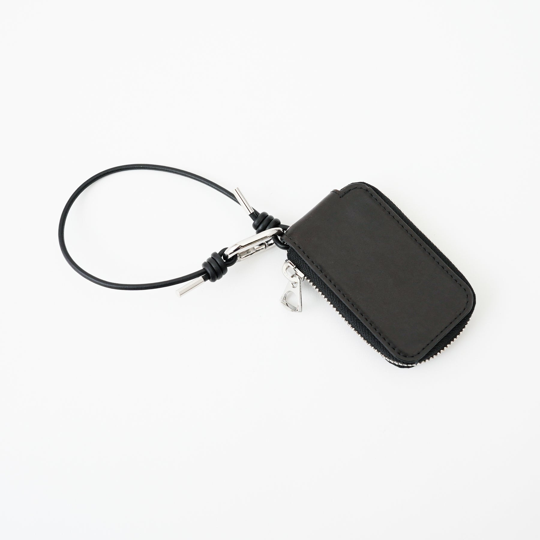 CRISTY SMART KEY CASE / OIL CARNO｜コードバン 経年変化 本革スマートキーケース メンズ レディース ギフト｜ITTI（イッチ）公式