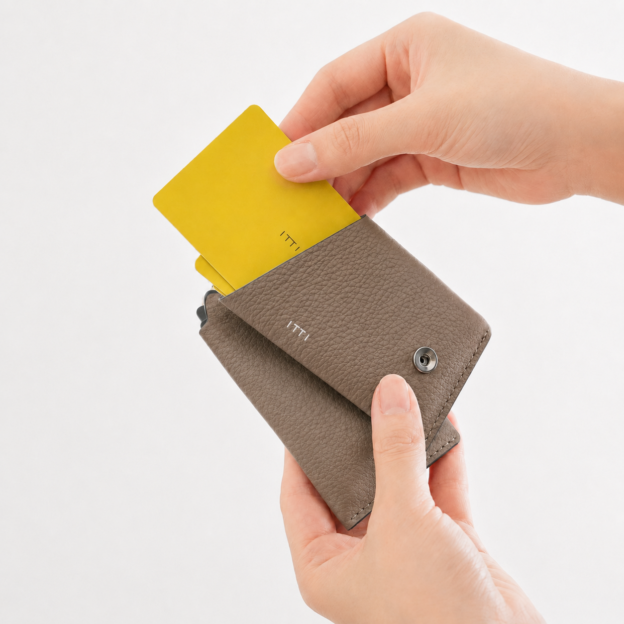HERRIE VERTICAL CARD CASE / DIPLO FJORD｜縫い目なし 本革縦型カードケース メンズ レディース ギフト｜ITTI（イッチ）公式