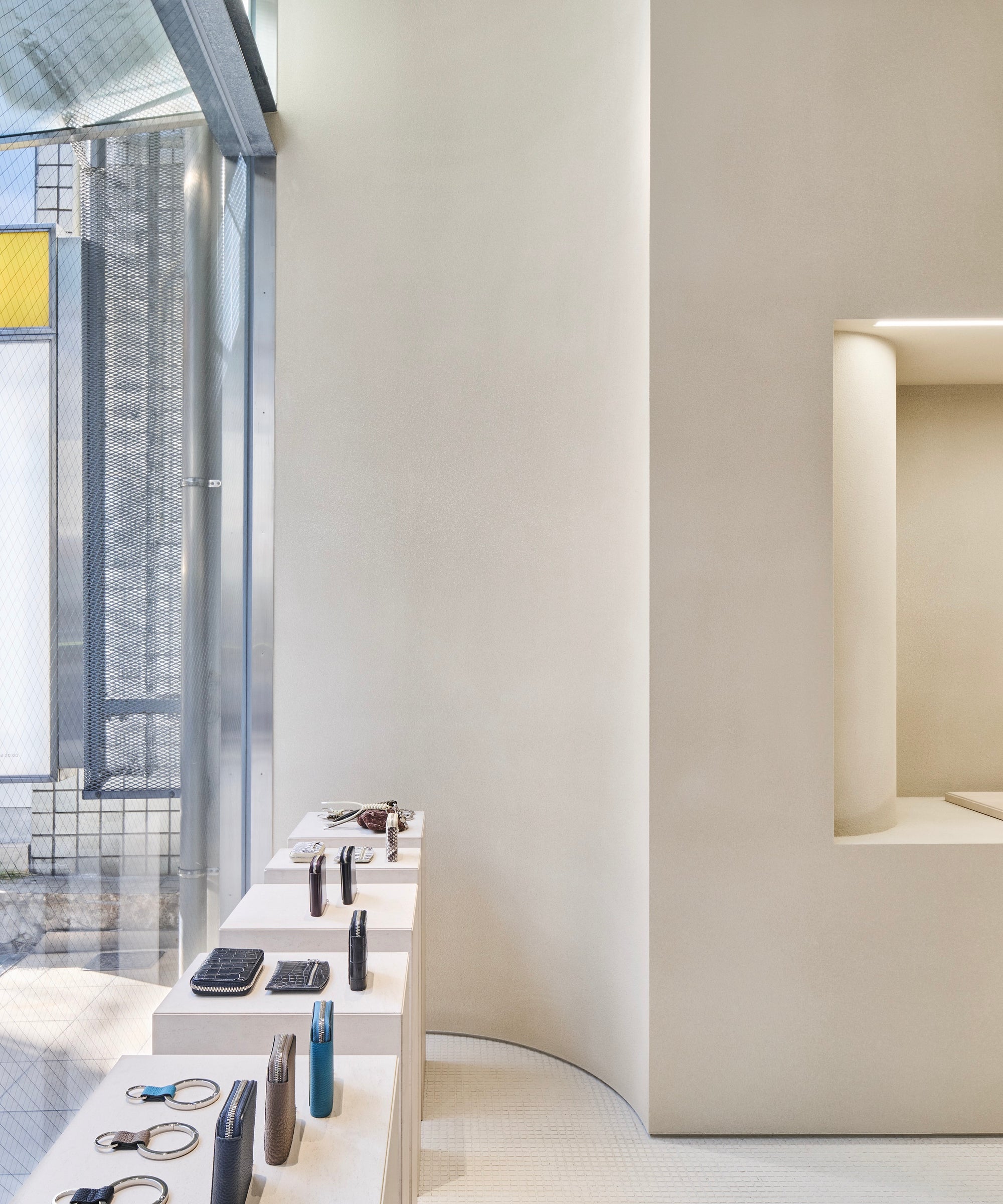 ABOUT - ITTI OSAKA (大阪・心斎橋・南船場)｜ITTI（イッチ）公式｜革製品 財布 鞄 小物 ｜レザーブランド 直営店 