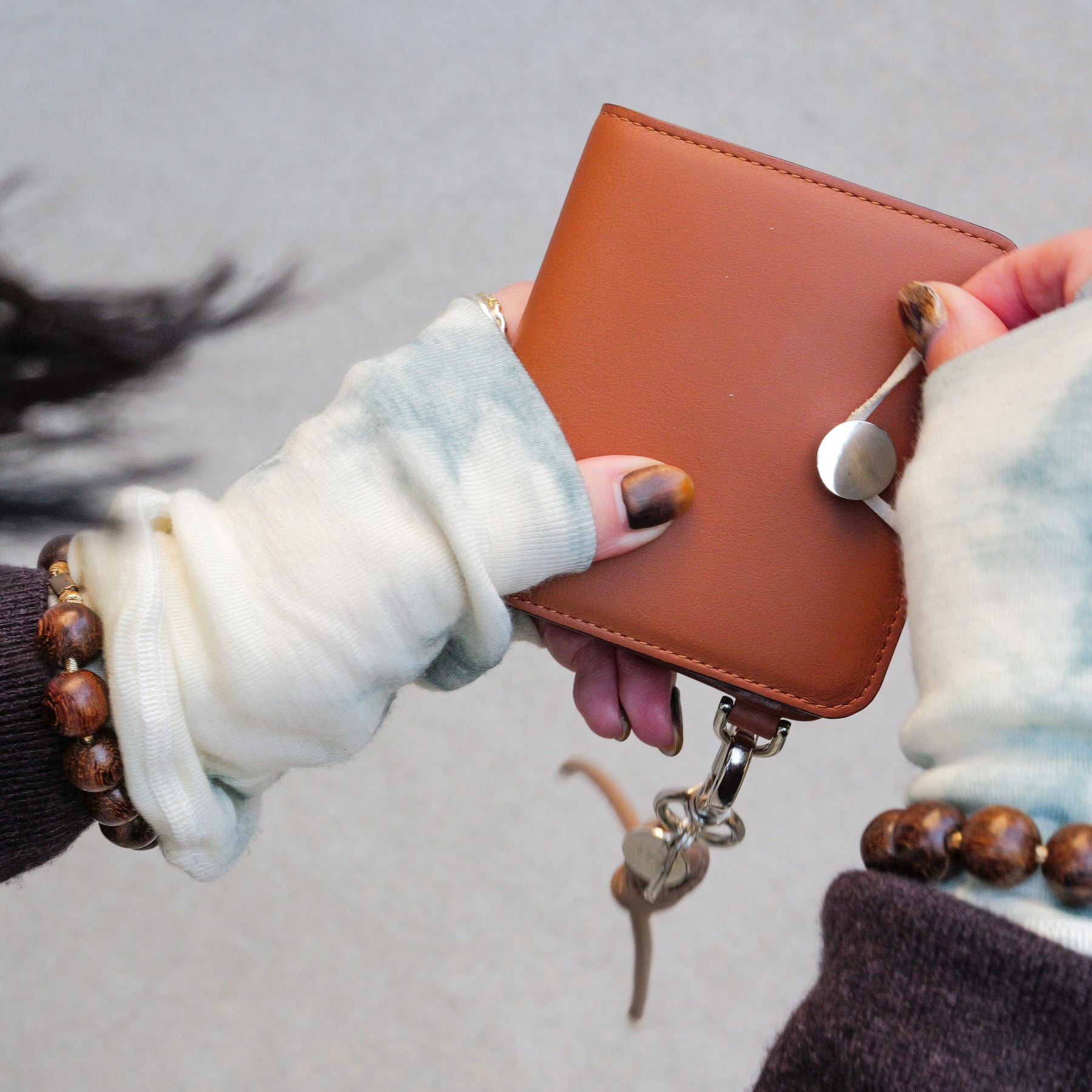 CRISTY WIND COMPACT WLT / RAPTO PREMIER｜本革 二つ折り ミニ財布｜ITTI（イッチ）公式｜メンズ レディース モデル 手持ち