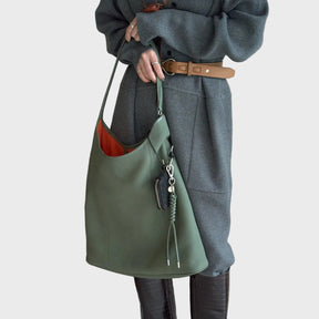 BONNIE HOBO BAG MM / DIPLO SKY｜サステイナブルレザー使用 本革ワンショルダーバッグ 軽量 メンズ レディース ギフト｜ITTI（イッチ）公式