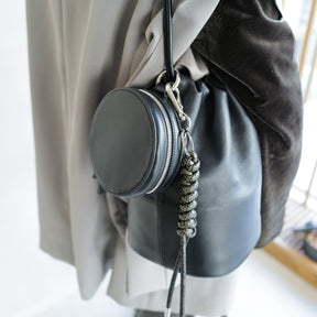 ITTI (イッチ) - MICHELLE CIRCLE POUCH / RAPTO FLEX (ミッシェルサークルポーチ / ラプトフレックス) | 鞄 カバン かばん ネックレスネックレス ショルダー 丸い 円形 レザー ブランド メンズ レディース