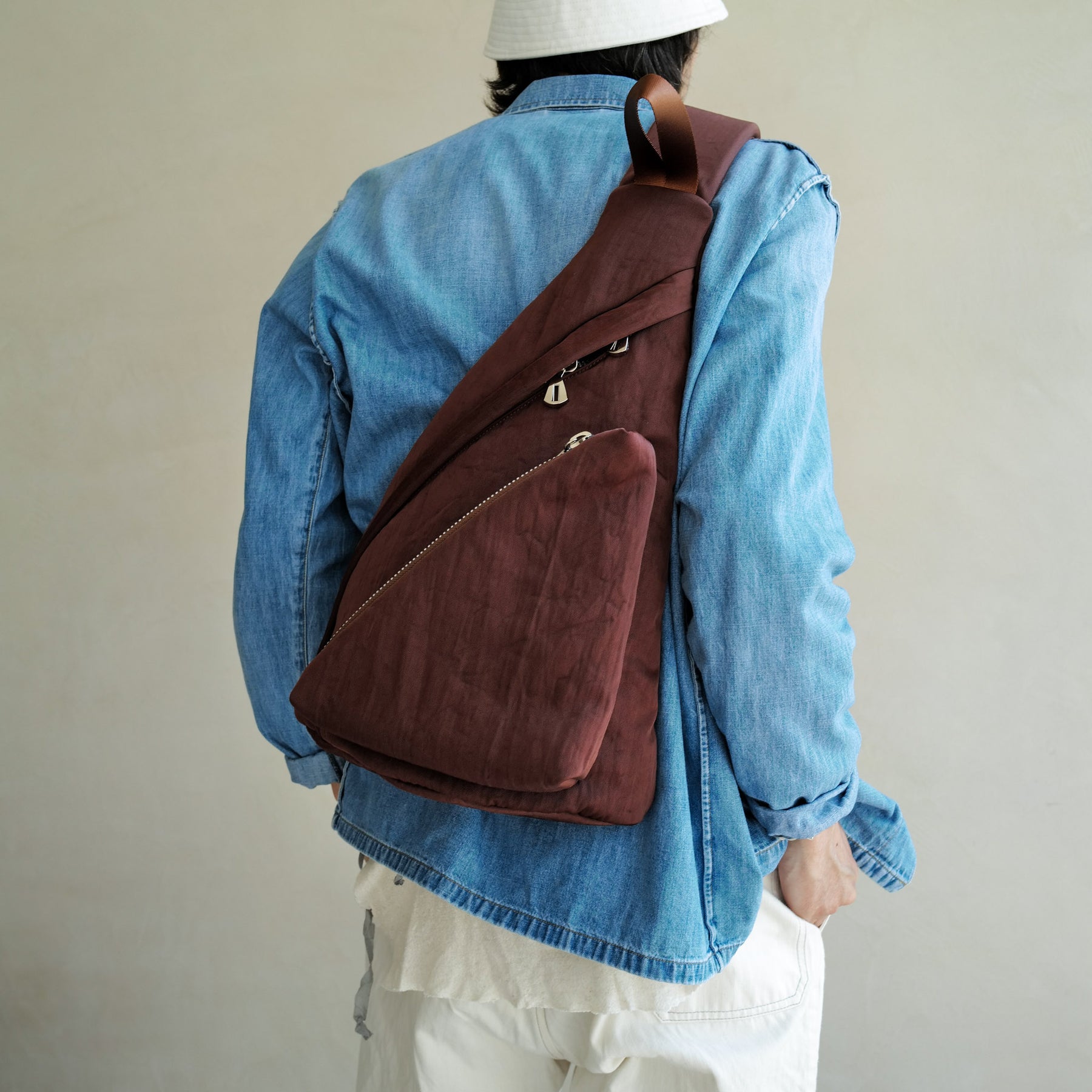 ITTI (イッチ) | ANNIE PUFFER SLING BAG / CERATO BRIGHT