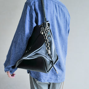 HERRIE BOX PREMIER / RAPTO FLEX｜完成度を極めたレザーボックスバッグ メンズ レディース｜男性着用スタイリング コーディネート｜ITTI（イッチ）公式 