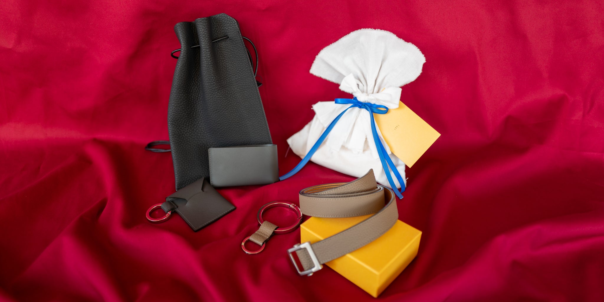 2026 Valentine’s Gift｜想いを託す、ITTIの革小物2026年 バレンタインギフト特集｜革小物・財布の贈り物｜ITTI（イッチ）公式