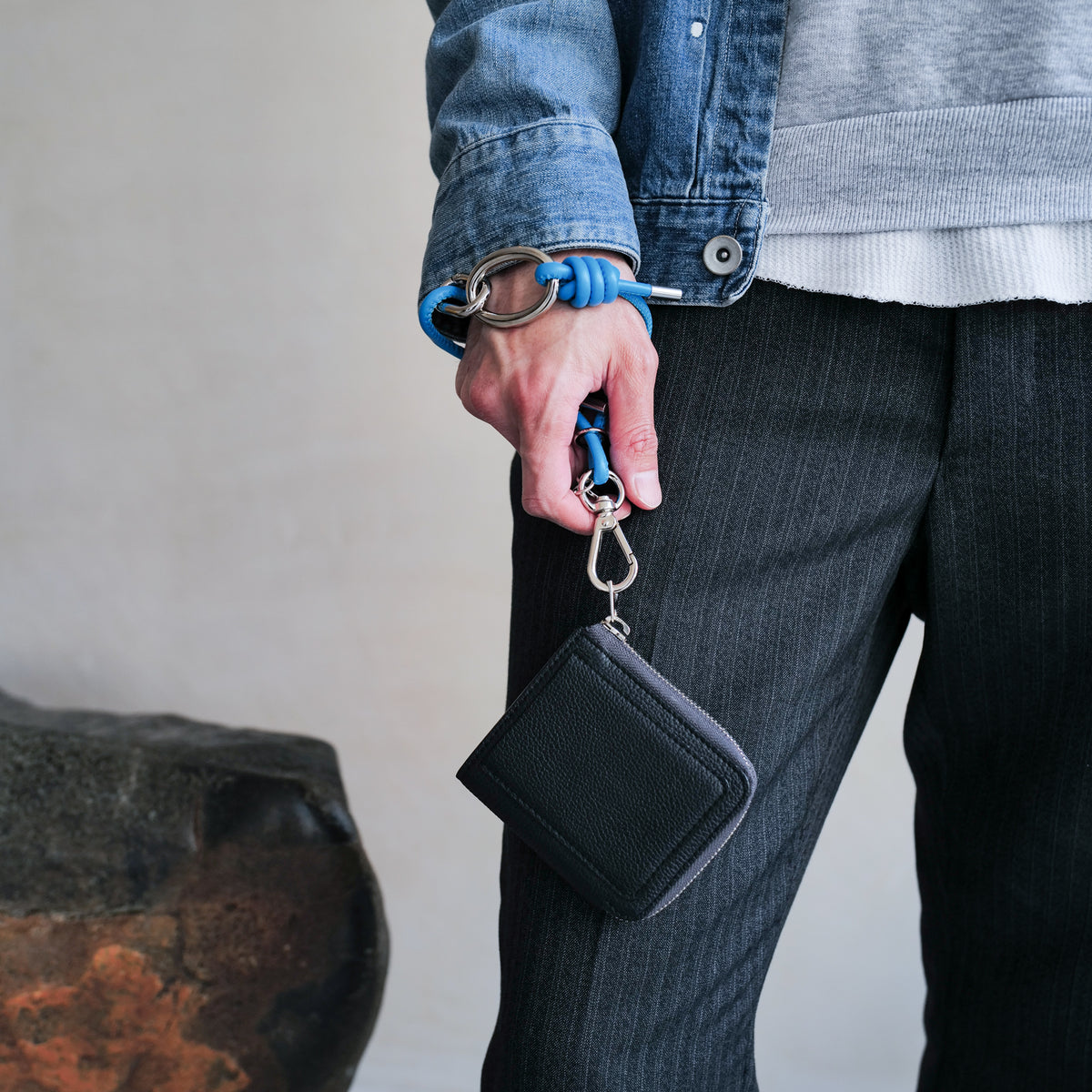 CRISTY KNOT CODE CHARM / RAPTO JP｜レザーコード チャーム キーリング スマホ ウォレット 本革 チャーム メンズ レディース ブランド｜ITTI（イッチ）公式