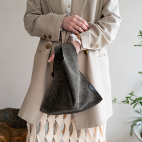 ANNIE REGISTER POUCH / PS｜豚革 ピッグスエード 軽量 コンパクト エコバッグ レジ袋型 メンズ レディース｜ITTI（イッチ）公式