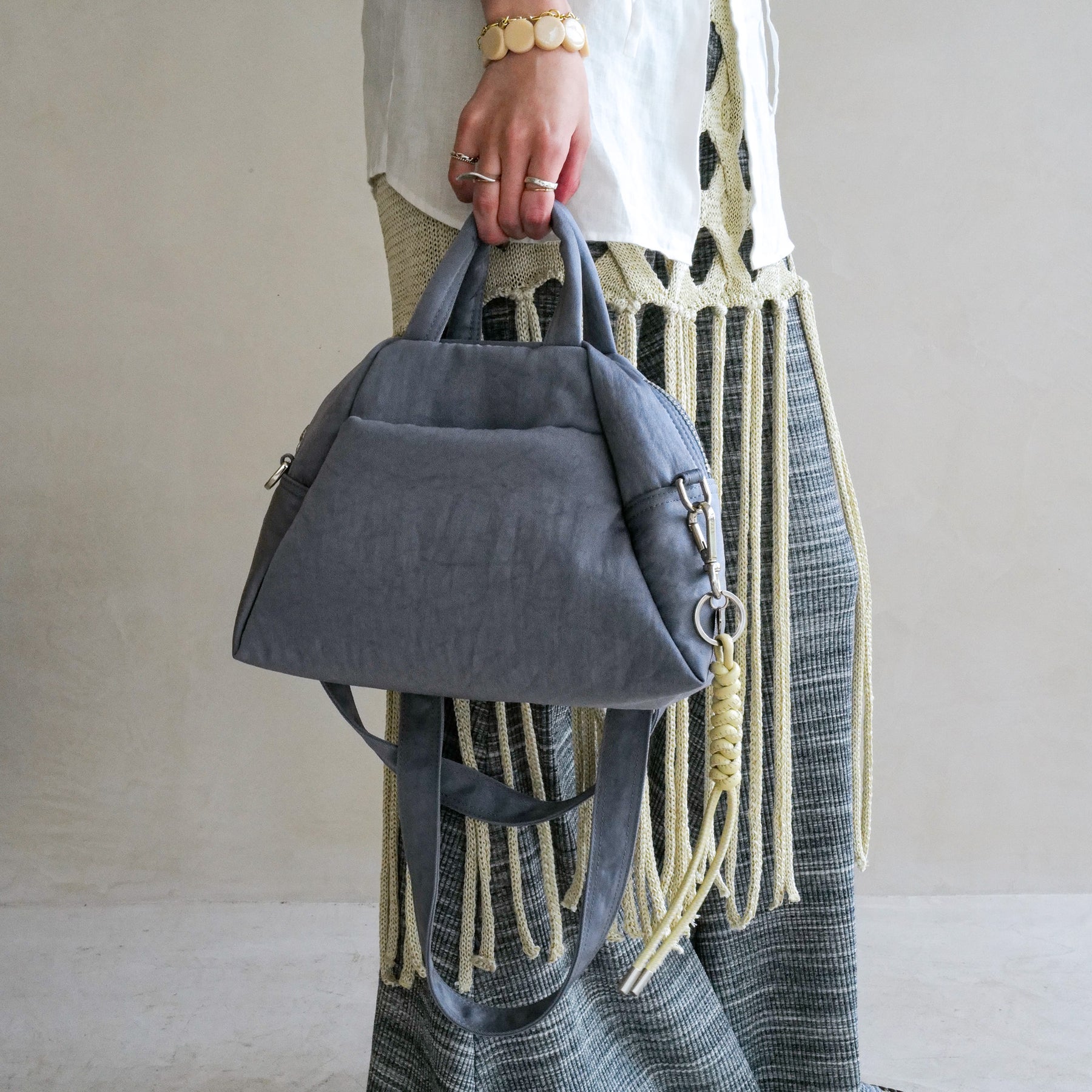 ANNIE PUFFER MINI MADISON BAG / CERATO BRIGHT｜撥水 中綿入り ナイロンバッグ ミニショルダー 斜め掛け レディース メンズ｜ITTI（イッチ）公式