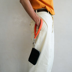 CELLIE TRAIN STRAP CODE / RAPTO BD｜ハンドル職人仕立て 本革スマホストラップ ウォレットコード バッグチャーム メンズ レディース｜ITTI（イッチ）公式