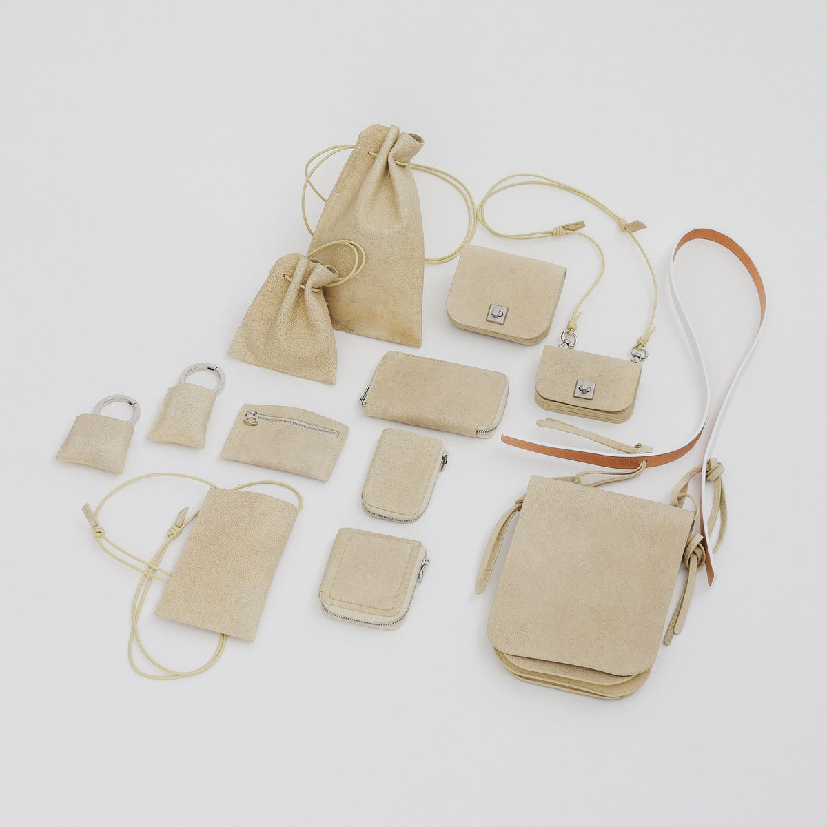 SHIRONAMESHIを使用したCRISTY VERY COMPACT WLT .5