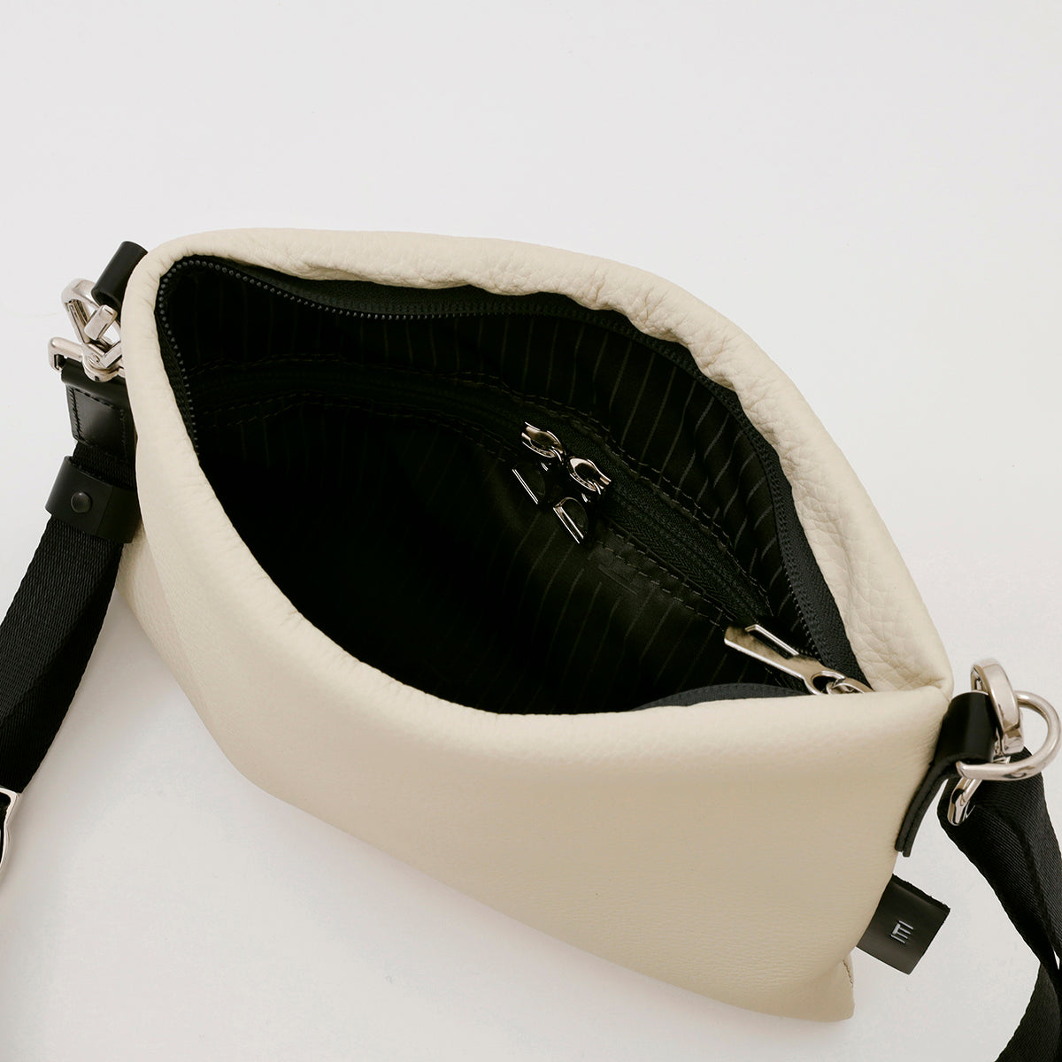 ITTI (イッチ) | MARY SACOCHE - S / DIPLO SKY(マリーサコッシュ/ディプロスカイ)レザー 本革 ショルダー バッグ ポーチ メンズ レディース ブランド かばん 鞄 カバン 旅行 ブラック 黒